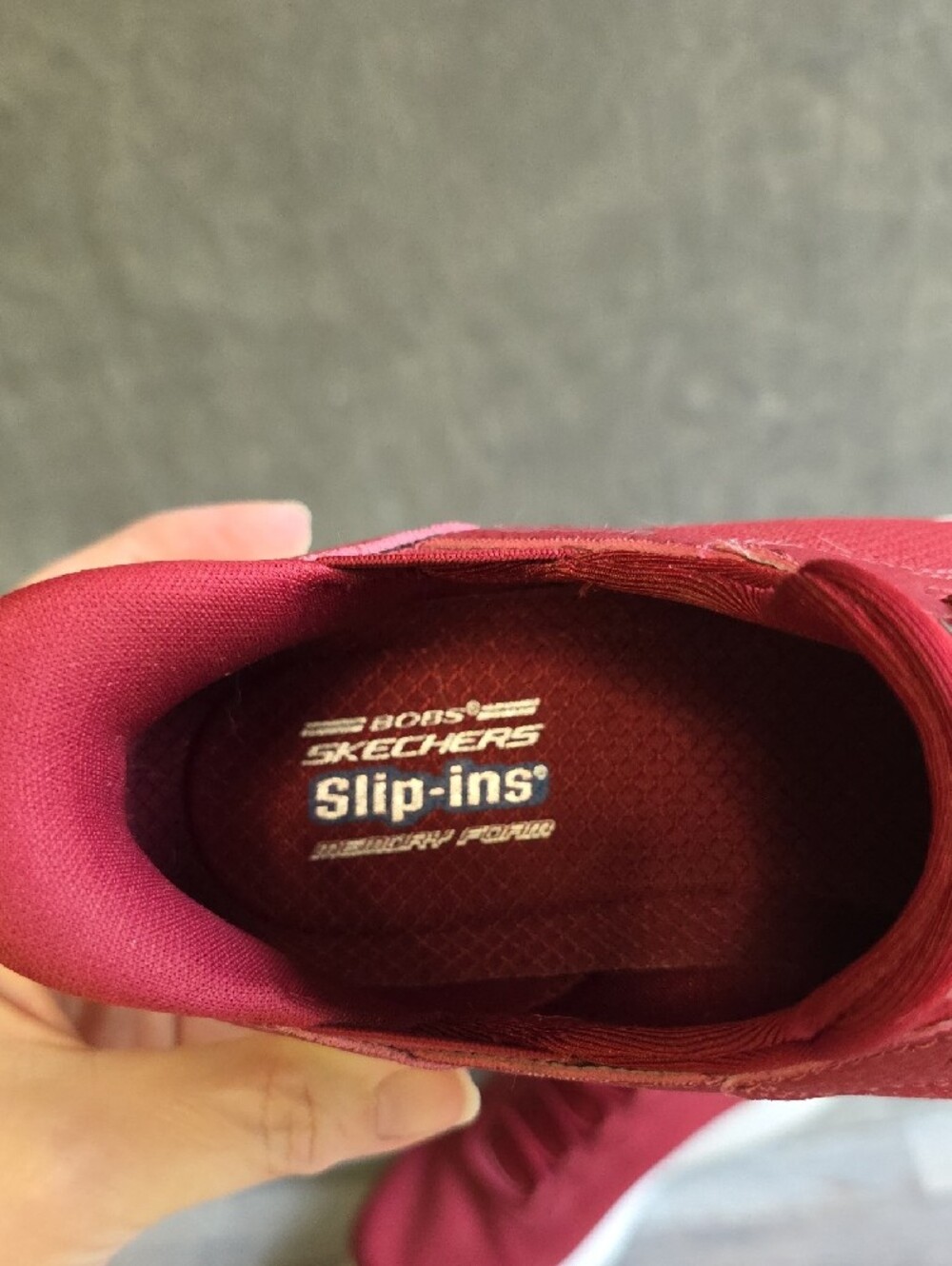 Bobs Skechers Womens Red Slip-On Athletic Sneakers. Size 8.5 - Picture 2 of 6